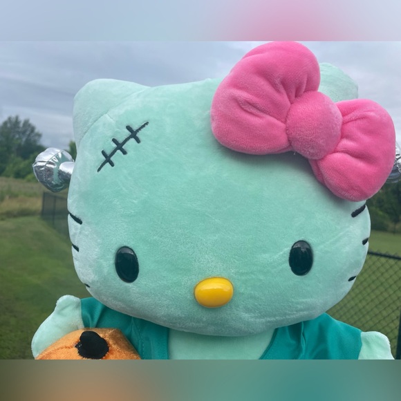 NWT! Halloween HELLO KITTY FRANKENSTEIN Greeter - Picture 6 of 16